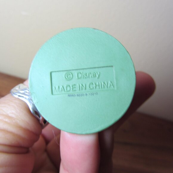 Disney Tangled Eugene Flynn Rider smolder PVC figure (T428) - Picture 5 of 5